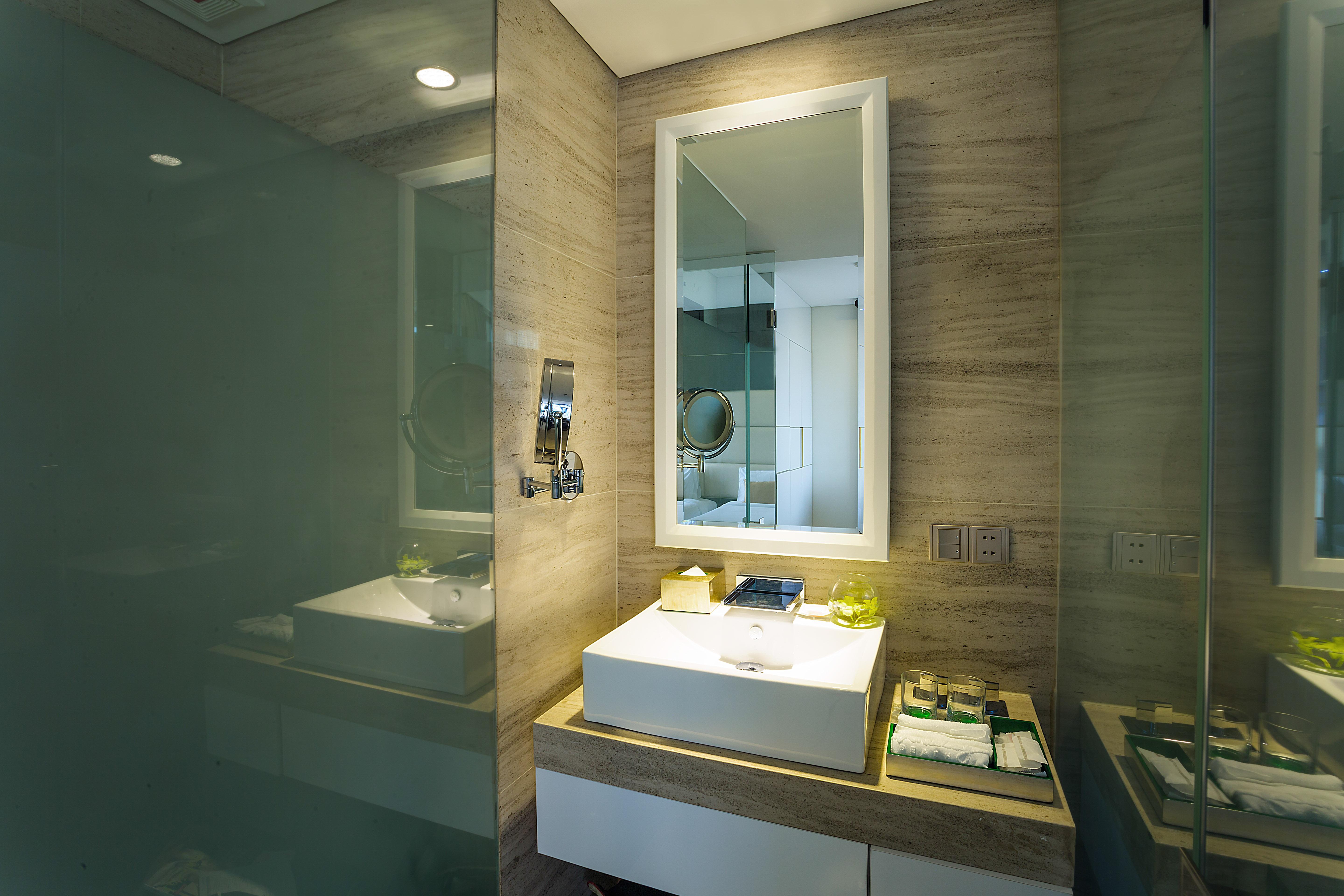 Holiday Beach Hotel Danang होटल Da Nang