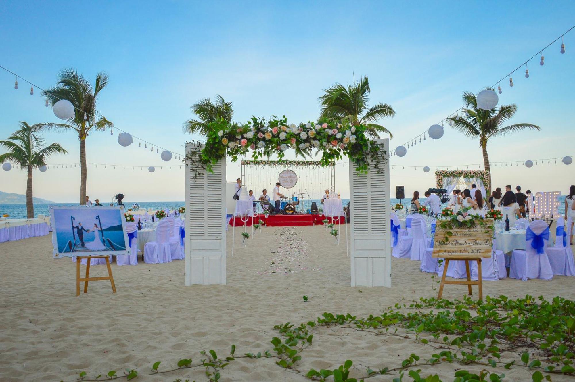 Holiday Beach Hotel Danang Hotel 5*