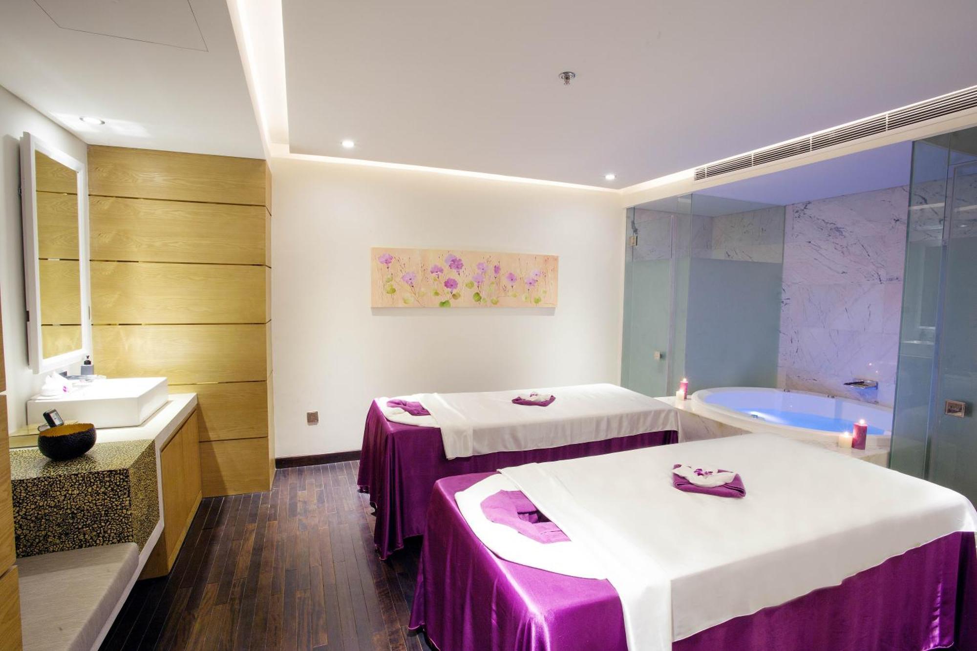 Hotel Holiday Beach Hotel Danang